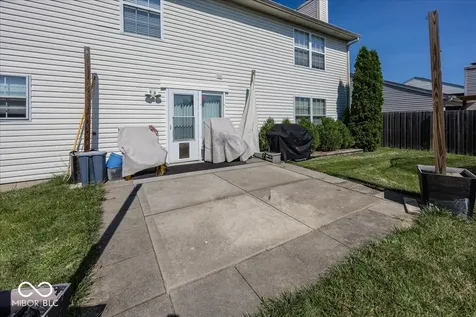 7929 Dillon Place Indianapolis IN 46236