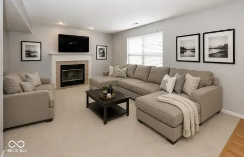 7929 Dillon Place Indianapolis IN 46236