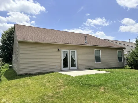 58 Fillmore Way Westfield IN 46074