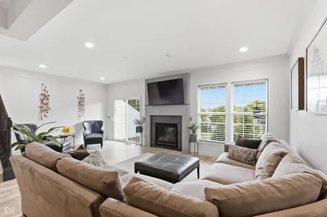 835 Ivy Lane Carmel IN 46032