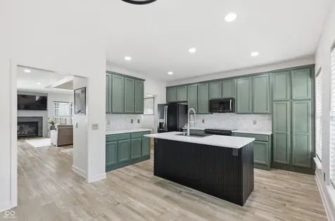 835 Ivy Lane Carmel IN 46032
