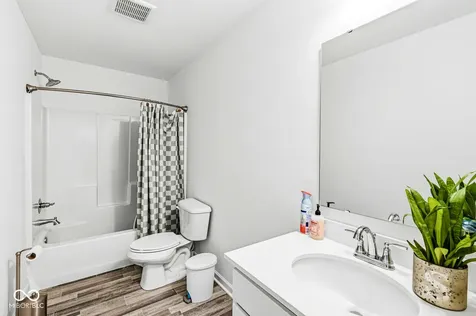 2814 Larkspur Drive Lebanon IN 46052