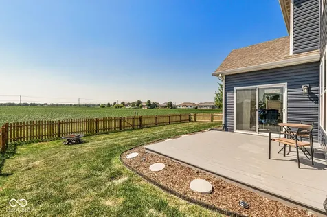 2814 Larkspur Drive Lebanon IN 46052