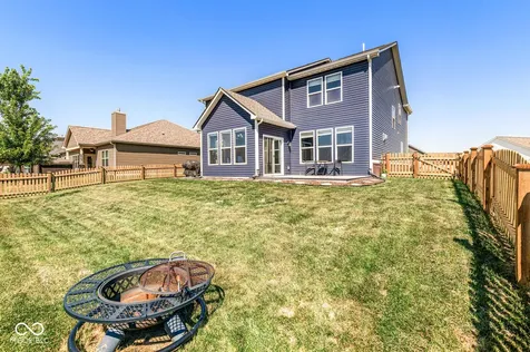 2814 Larkspur Drive Lebanon IN 46052