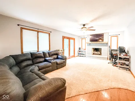 409 Hawthorn Drive Crawfordsville IN 47933