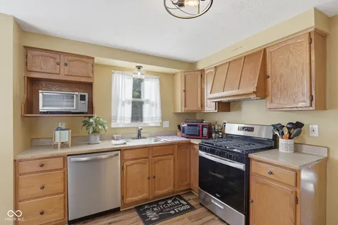 7429 Broadview Drive Indianapolis IN 46227