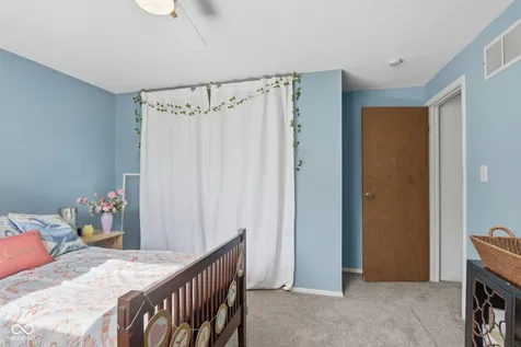 7429 Broadview Drive Indianapolis IN 46227