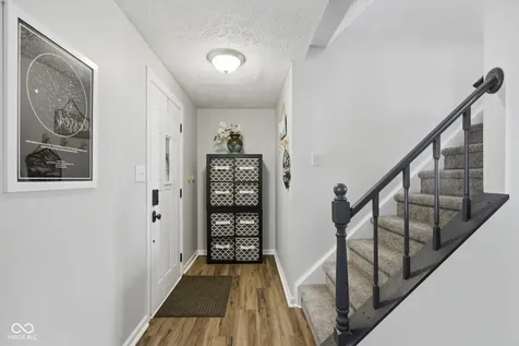 7429 Broadview Drive Indianapolis IN 46227