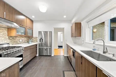518 Buckingham Drive Indianapolis IN 46208