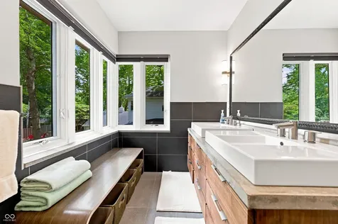 518 Buckingham Drive Indianapolis IN 46208