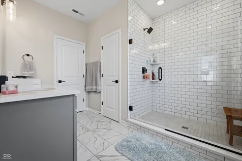1135 Valentine Lane Carmel IN 46032