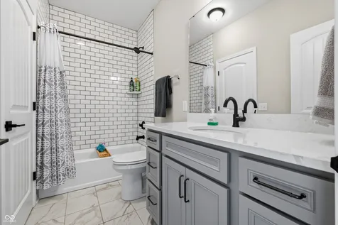 1135 Valentine Lane Carmel IN 46032