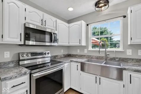 203 Keller Drive Greenfield IN 46140