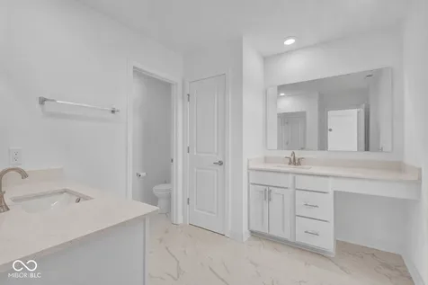 2731 Victory Drive Columbus IN 47203