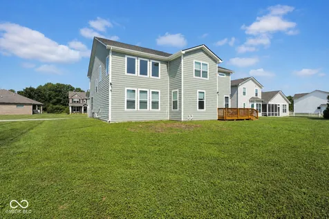 2731 Victory Drive Columbus IN 47203