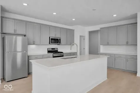 2731 Victory Drive Columbus IN 47203