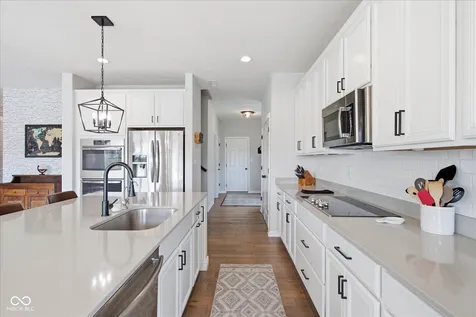 10421 Oxer Drive Fishers IN 46040