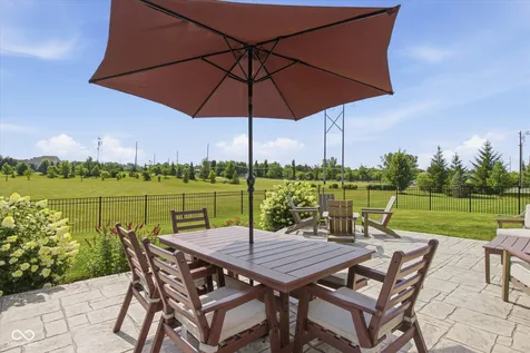 10421 Oxer Drive Fishers IN 46040