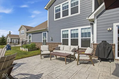 10421 Oxer Drive Fishers IN 46040