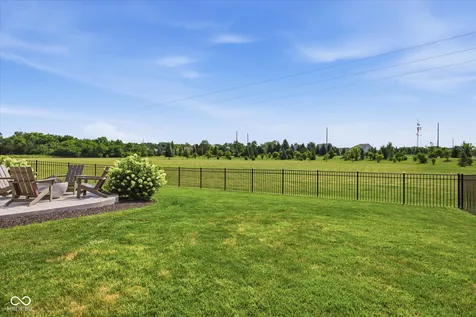 10421 Oxer Drive Fishers IN 46040