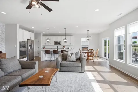 10421 Oxer Drive Fishers IN 46040
