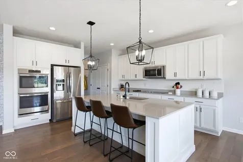 10421 Oxer Drive Fishers IN 46040