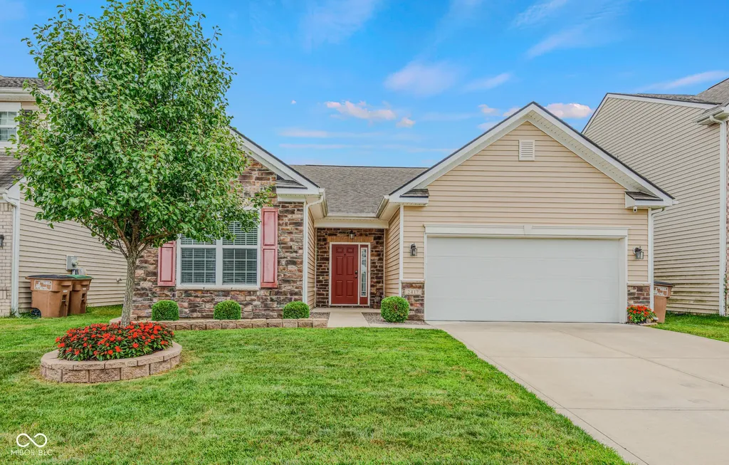 2417 Creekland Drive Columbus IN 47201