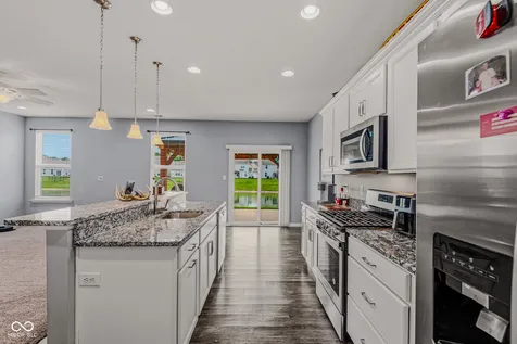 2417 Creekland Drive Columbus IN 47201