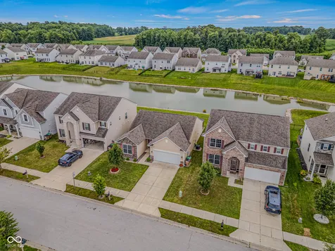 2417 Creekland Drive Columbus IN 47201