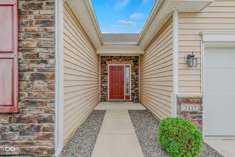2417 Creekland Drive Columbus IN 47201