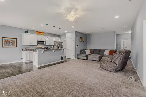 2417 Creekland Drive Columbus IN 47201