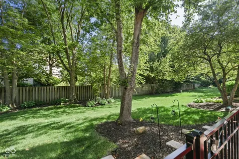 1419 Dominion Zionsville IN 46077