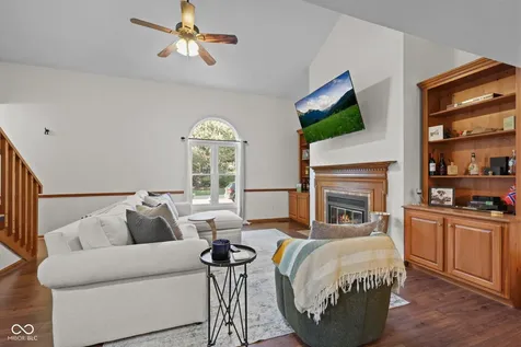 1419 Dominion Zionsville IN 46077