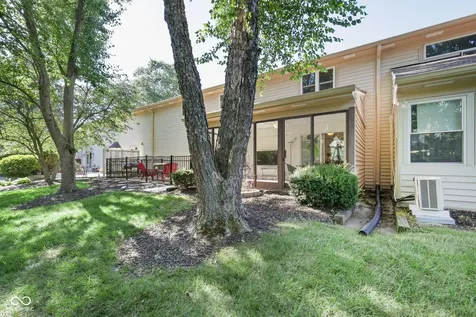 1419 Dominion Zionsville IN 46077