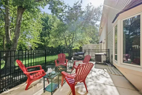 1419 Dominion Zionsville IN 46077