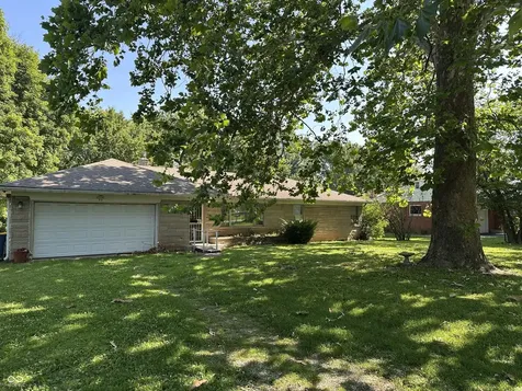 20 E Beechwood Indianapolis IN 46227