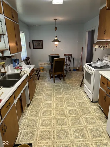 20 E Beechwood Indianapolis IN 46227