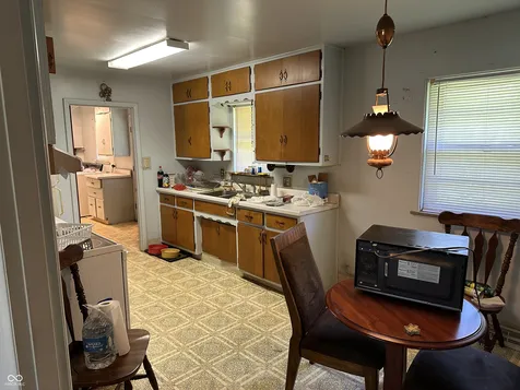 20 E Beechwood Indianapolis IN 46227