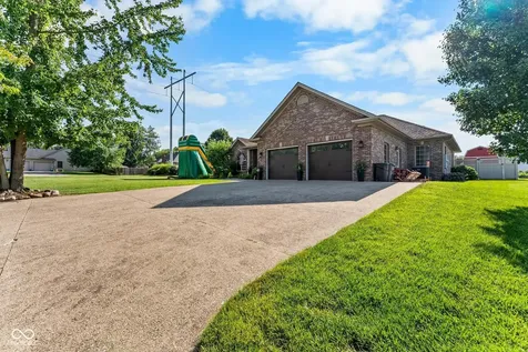 256 Chase Court Seymour IN 47274