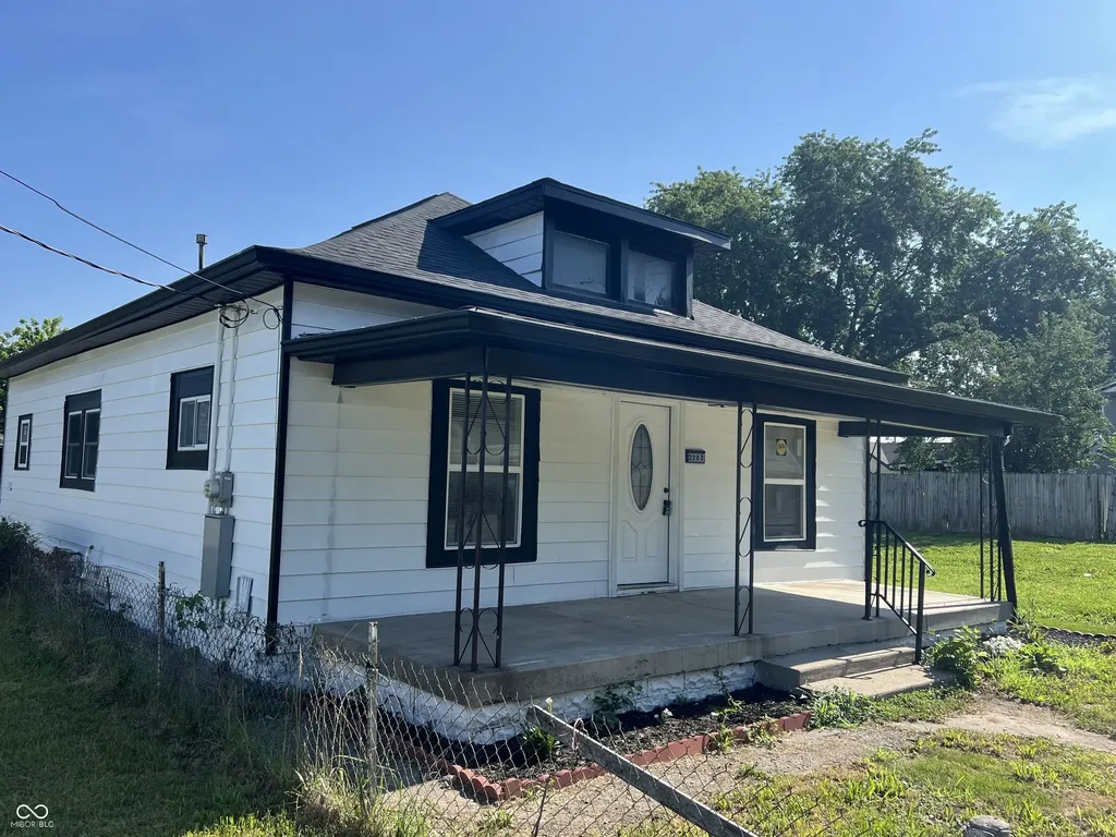2202 Barrett Avenue Indianapolis IN 46221