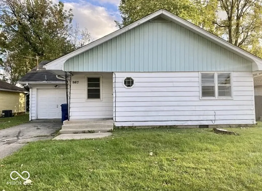 867 W Seventh Street W Greenfield IN 46140