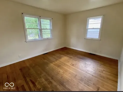 867 W Seventh Street W Greenfield IN 46140