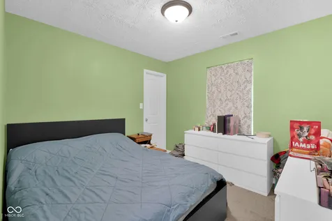 3344 Spring Valley Drive Columbus IN 47203