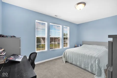3344 Spring Valley Drive Columbus IN 47203