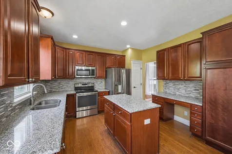511 Georgetown Road Greenwood IN 46142