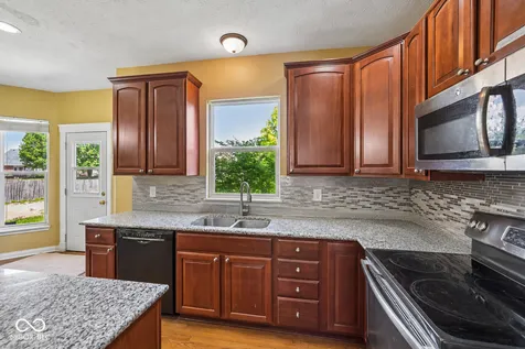 511 Georgetown Road Greenwood IN 46142