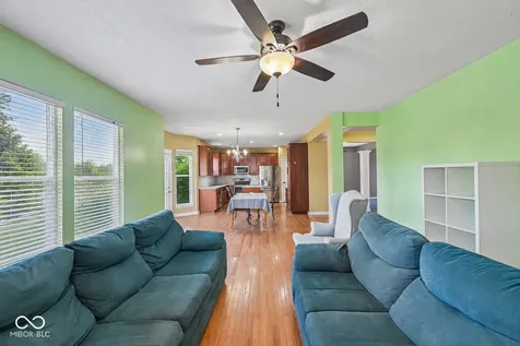 511 Georgetown Road Greenwood IN 46142
