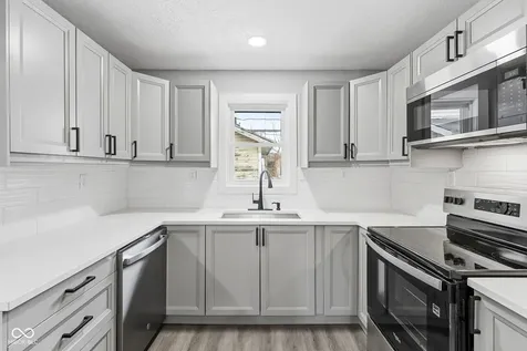 105 N Sheffield Avenue Indianapolis IN 46222