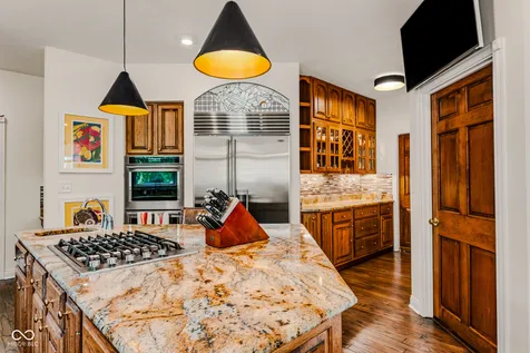 4695 Stonebridge Court Columbus IN 47201