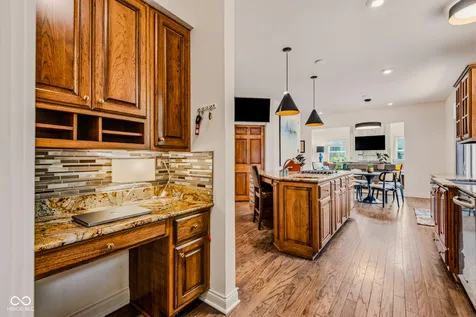 4695 Stonebridge Court Columbus IN 47201